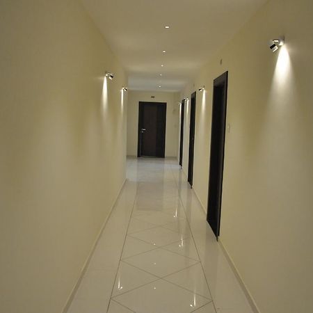 Shivdhara Hotel & Residence Rajkot Ngoại thất bức ảnh